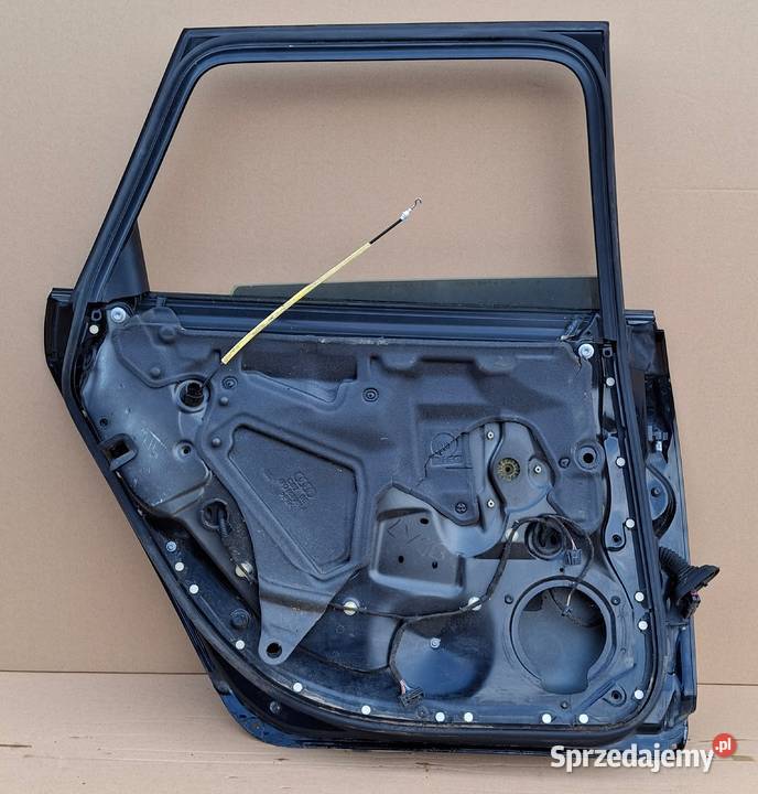 AUDI A6 C6 KOMBI LEWY TYŁ LEWE TYLNE LY9B SZYBA Bieleń