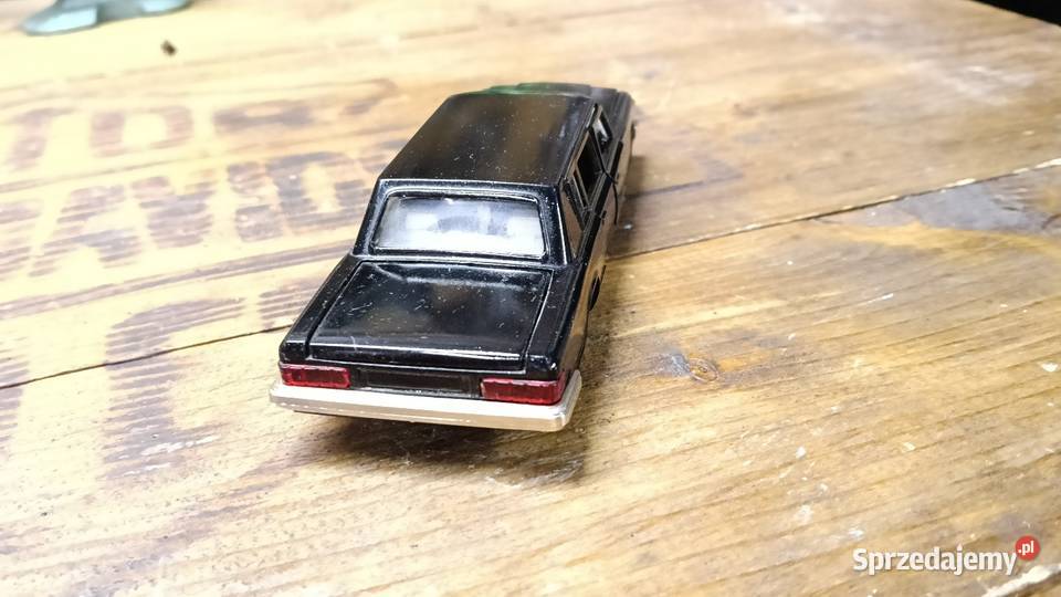 Ził 115 Wołga made in ZSRR 143 Ostrów Wielkopolski