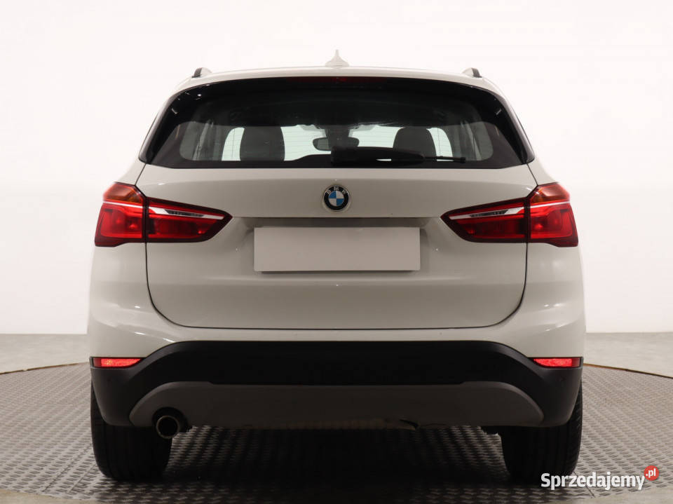 BMW X1 sDrive18i 90453km