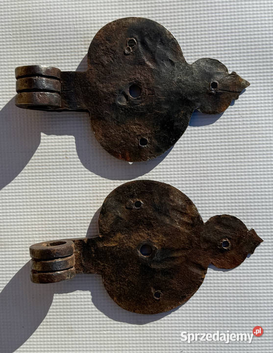 PIĘKNE STARE KUTE ZAWIASY OCZYSZCZONE LEWE PRAWE Antyki Bielawa