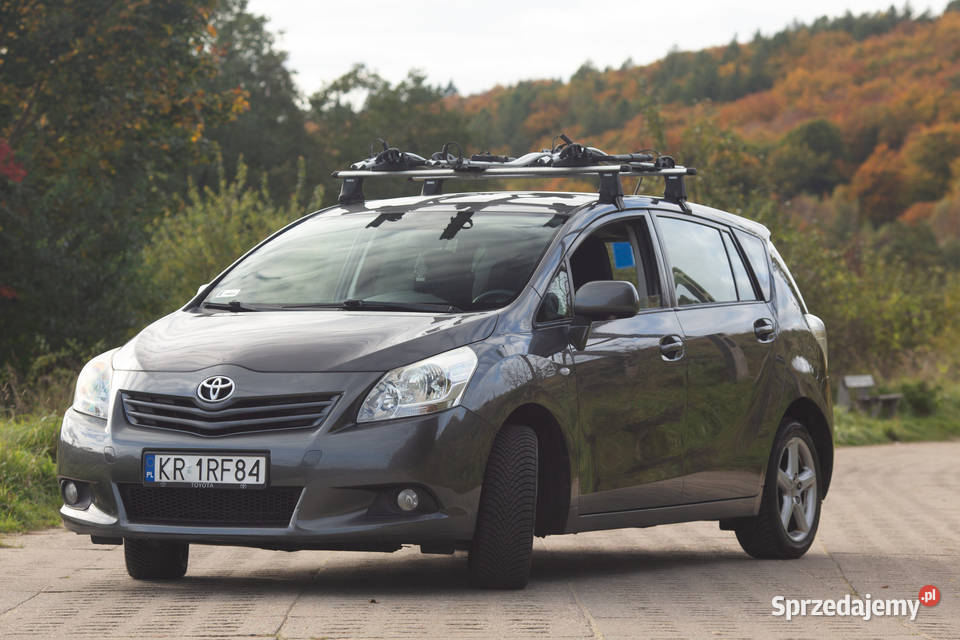 Toyota Verso 18 benzyna 7 Osób Thule Nowe Opony pomorskie Gdynia