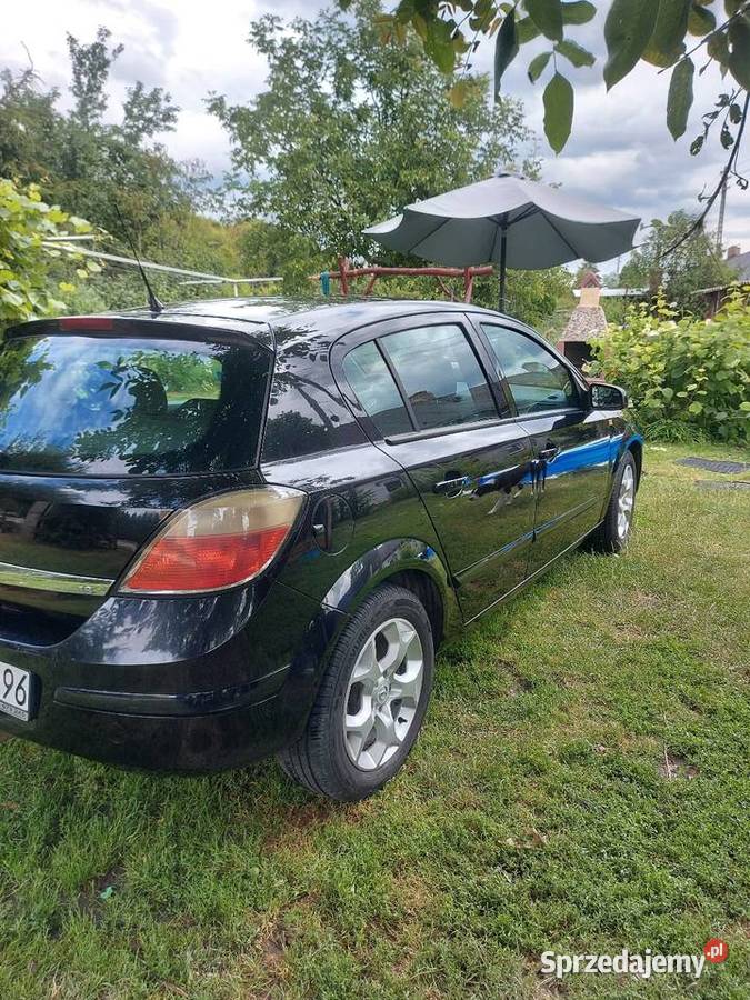 Astra h 18 Rok produkcji 2005 Strzyżów