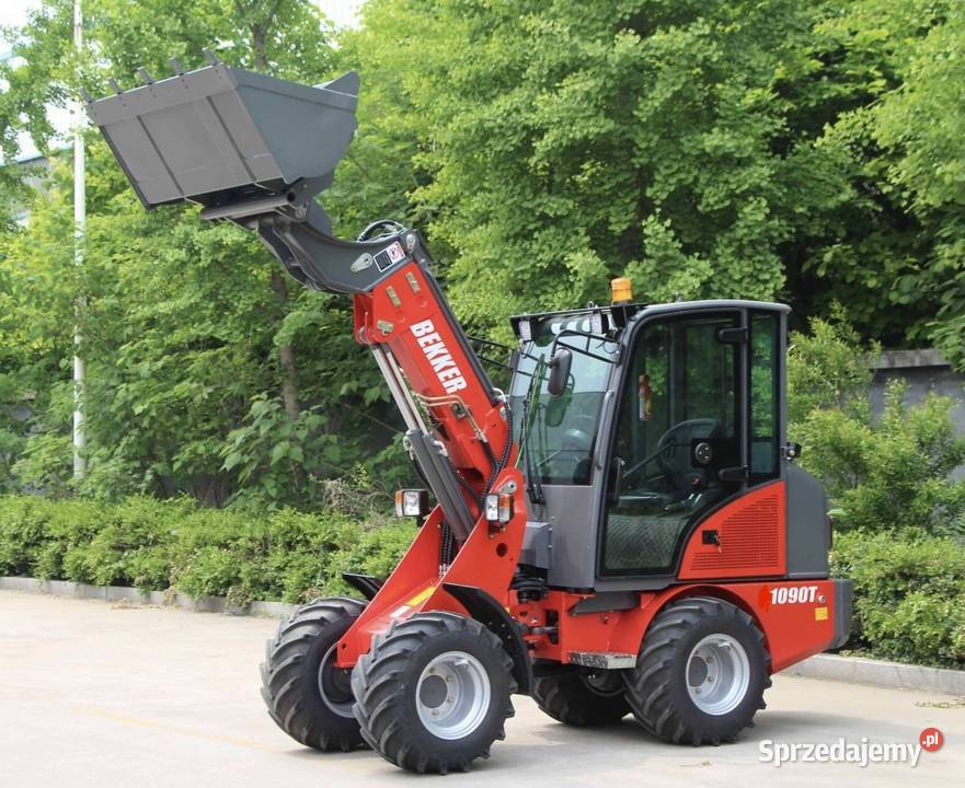 NOWA Mini ładowarka BEKKER K1090T miniładowarka nieuszkodzony Zambrów