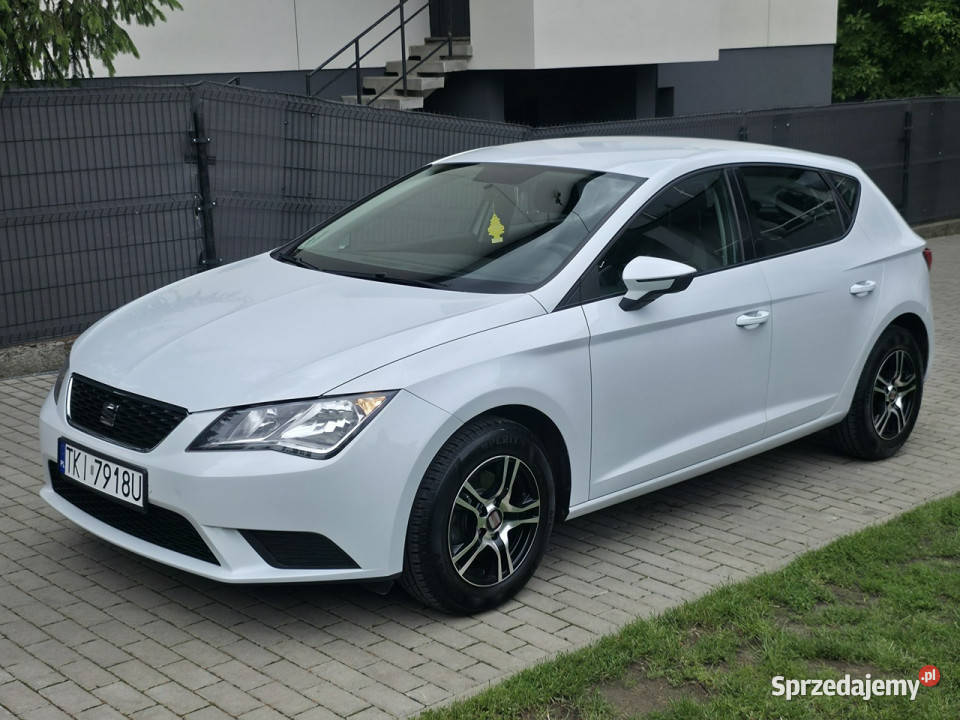 Seat Leon 12 Benzyna Serwisowany Gwarancja świętokrzyskie Piekoszów sprzedam