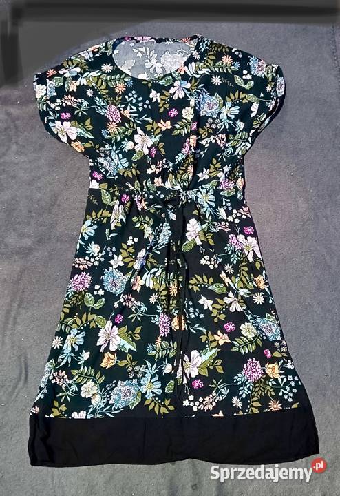 Sukienka w kwiatki Wrocław