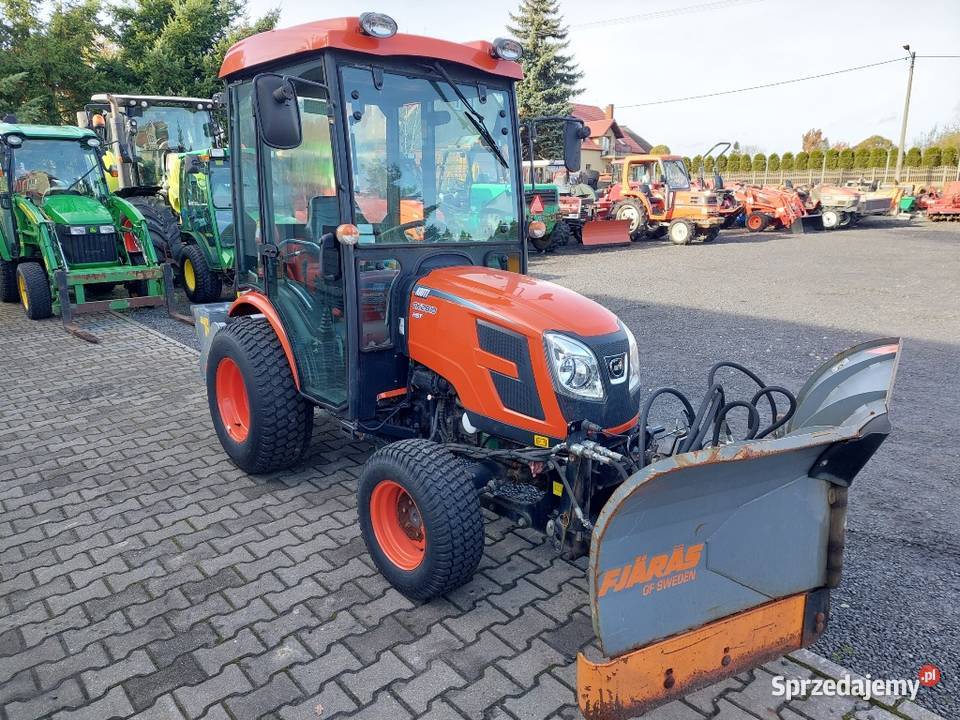 Ciągnik ogrodniczy komunalny Kioti CK2810 HST Łubowo sprzedam