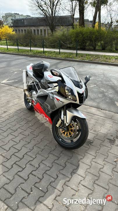 Aprilia RSV 1000 R nieuszkodzony