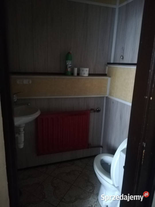 Dom wolnostojący na wsi