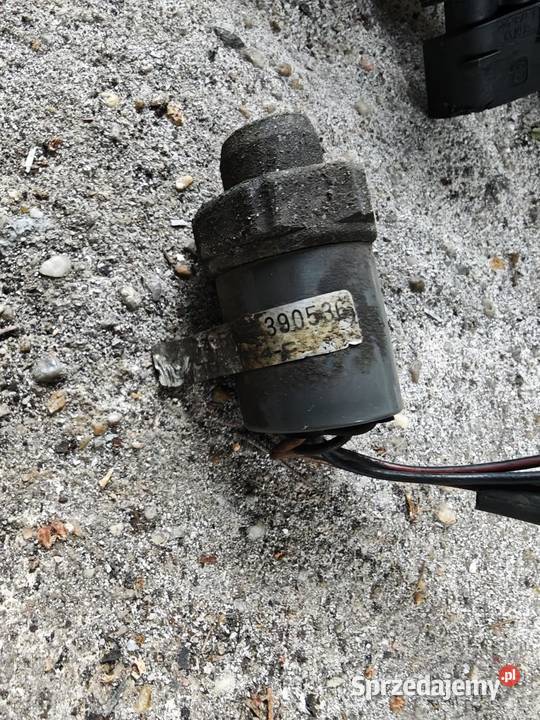 Włącznik ciśnieniowy klimatyzacji BMW E32 E34
