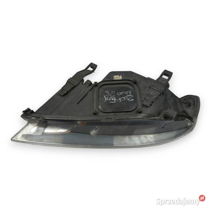 LAMPA PRAWA Ford Focus mk 2 CC LIFT 0711 prawy