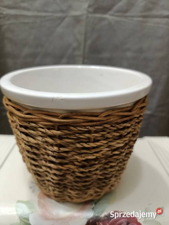 Dekoracja ogrodu doniczka osłonka wiklina lubelskie sprzedam