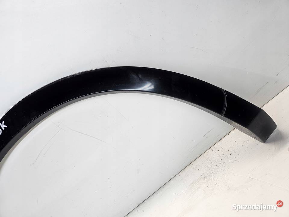 LISTWA BŁOTNIKA PRAWY TYŁ AUDI Q3 8U 8U0853818A Przystajń