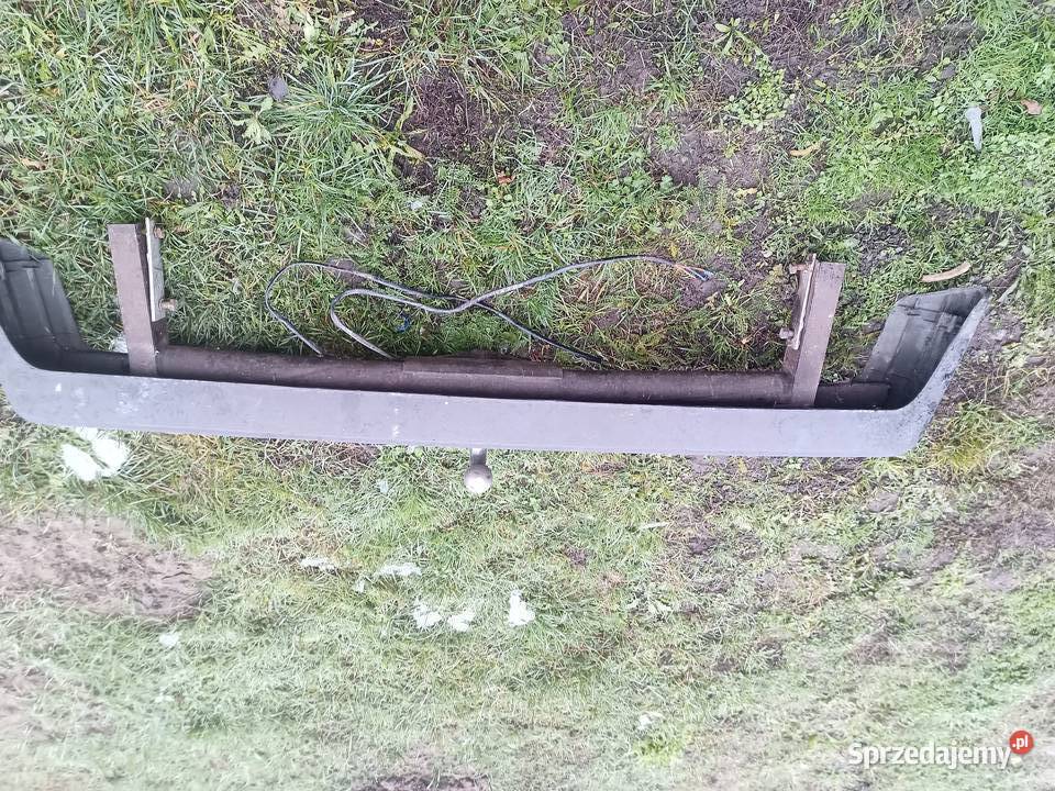 Sprzedam zderzak Borewicz przód i zderzak Golf z Rok produkcji 1990 Kozłów Biskupi sprzedam