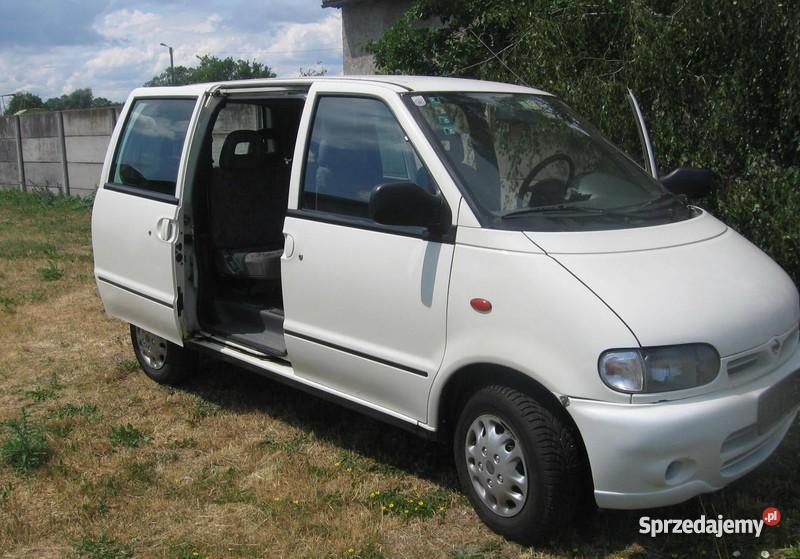 Nissan Serena na Wschowa