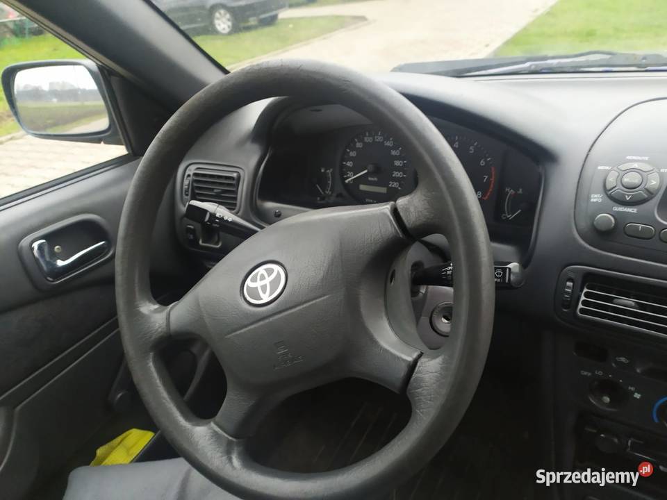 Toyota Corolla 14 Benzyna 2001