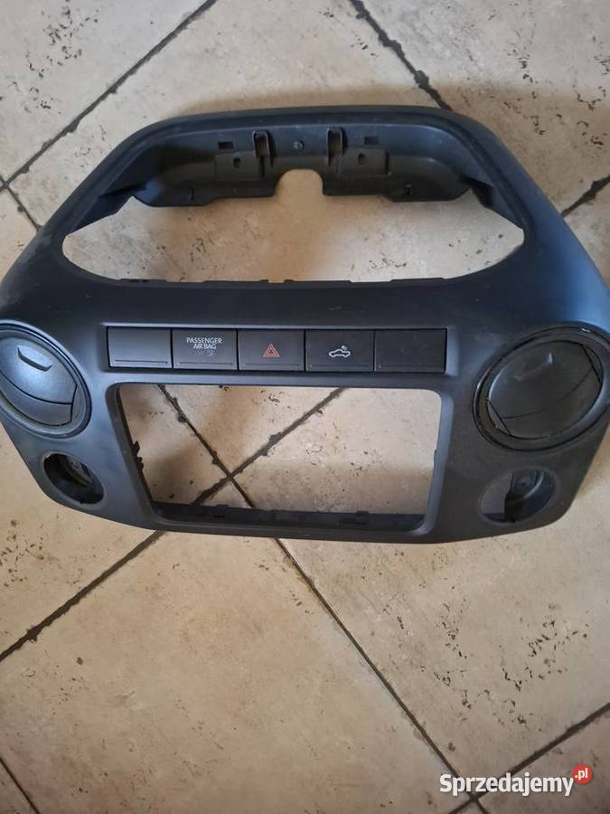 Vw Amarok 20 tdi panel ramka deski rozdzielczej Zielona Góra sprzedam