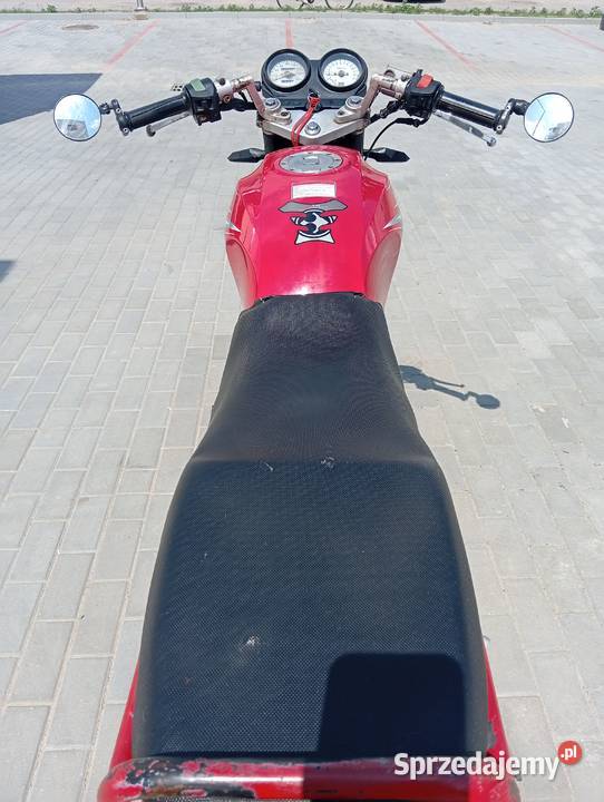 Benzer Aston 250 Łapy