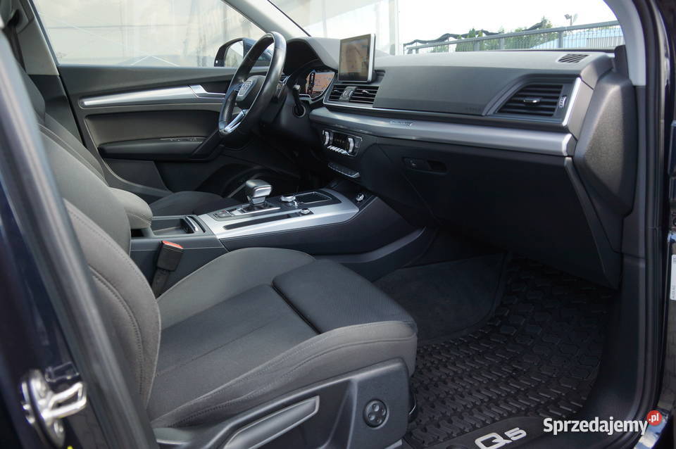 Audi Q5 20 Benzyna 252 4x4 Virtual BO LED Matrix poduszka powietrzna Samochody osobowe