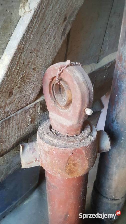 Siłownik hydrauliczny do ładowacza cyklop