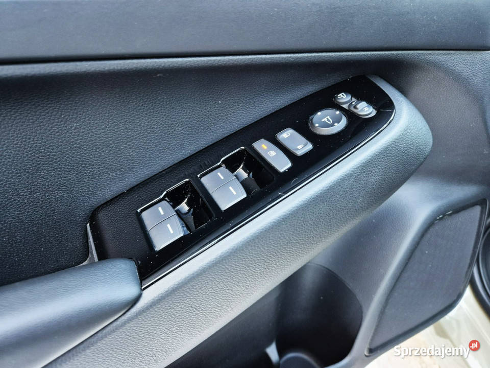 Honda HRV HRV 15 eHEV 131 FWD Automat Advance automatyczna sprzedam