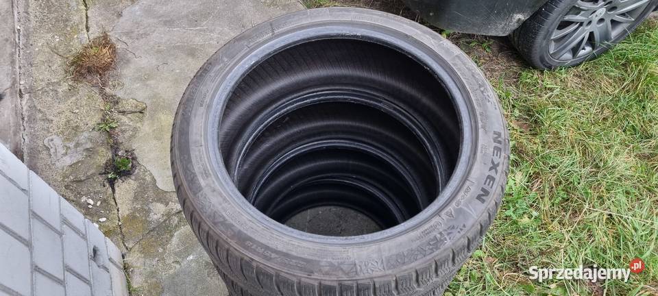 Opony zimowe Nexen Winguard Sport 2 22545 R18 V do 240 km/h sprzedam
