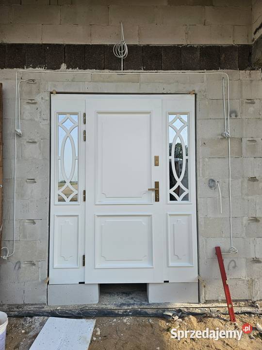 BEZPŁATNA DOSTAWA NA TERENIE POLSKI DRZWI