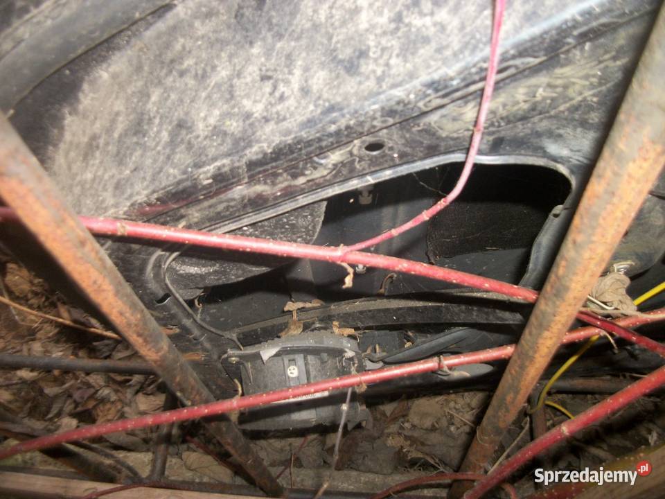 Mercedes w 202 drzwi tył strony kierowcy części blacharskie Karoseria zachodniopomorskie Szczecin