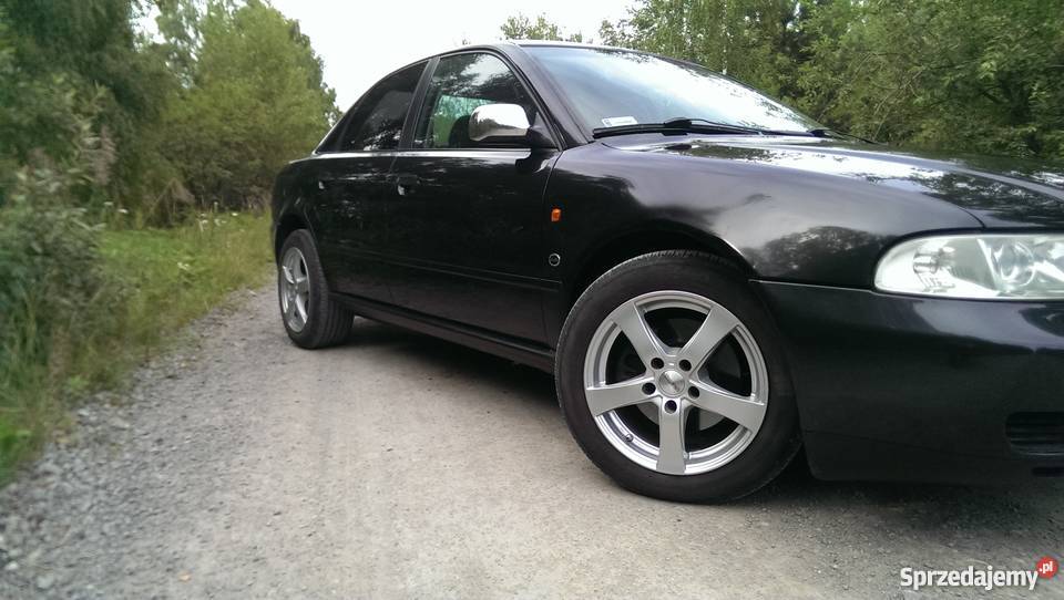 Audi A4 B5 18 LPG 125 95r Ładna Pieńki sprzedam