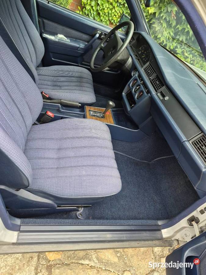 Mercedes 190E W201 pierwsza seria Automat szary Nysa