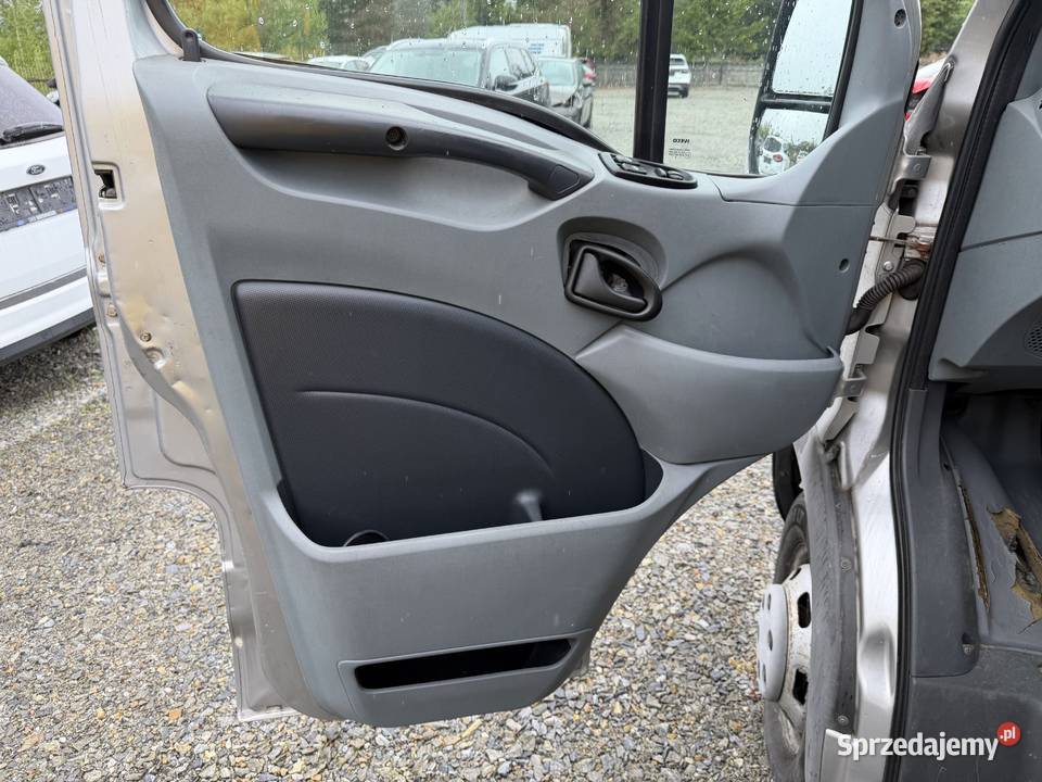 IVECO DAILY 30 180 Laweta 2008r Lift Sprawna diesel Prudnik sprzedam