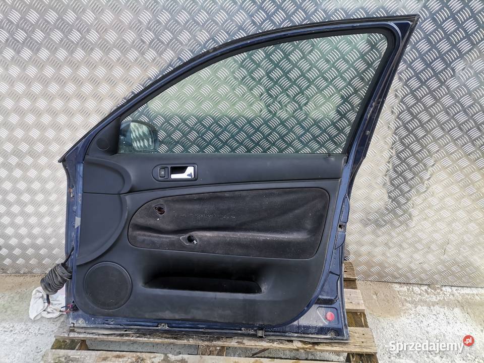 Drzwi Prawy Przód Volkswagen Passat B5 Pogorzelec