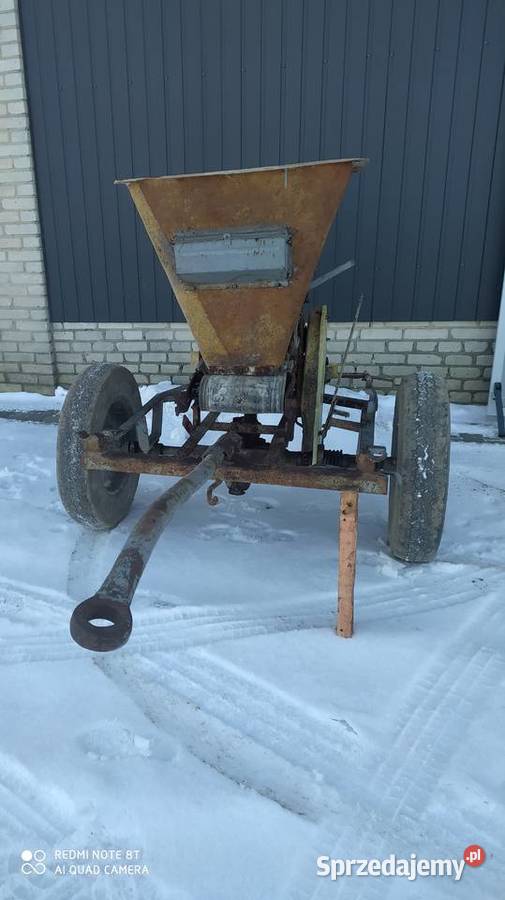 Rozsiewacz kos do wapna nawozów piasku stan Rozsiewacze nawozów Bełżyce