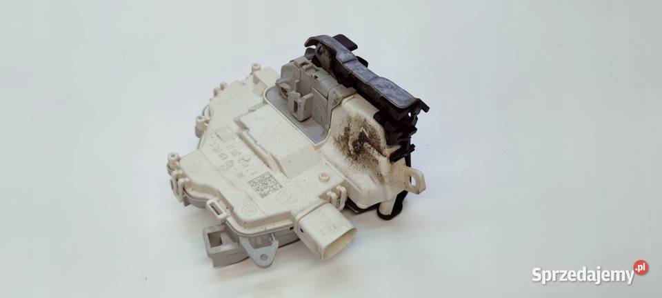 ZAMEK DRZWI LEWY TYŁ AUDI A6 C7 Q3 4G0839015C Przystajń