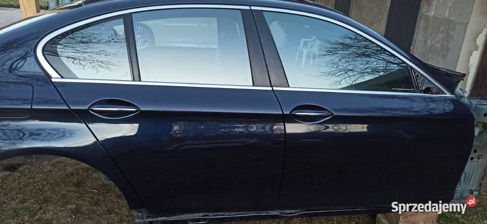 Drzwi prawy przód BMW F10 A895 Rok produkcji 2013 warmińsko-mazurskie Kumielsk sprzedam