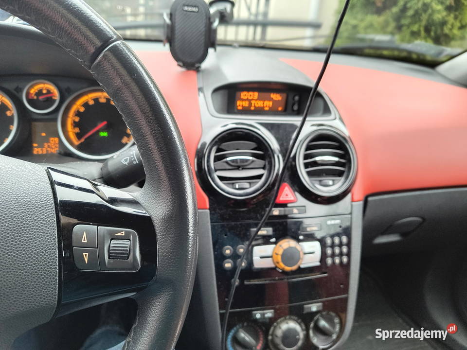 Opel Corsa D 14 100 z polskiego salonu Corsa