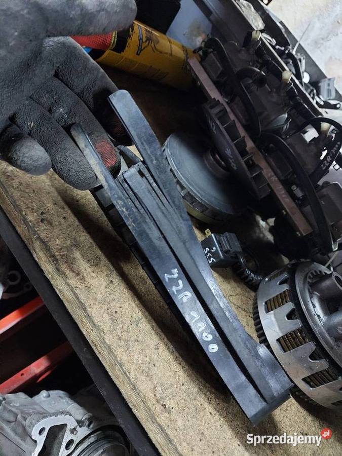 Kawasaki ZZR 1100 ślizg łańcucha guma wahacza Prowadnice łańcucha dolnośląskie Jelenia Góra