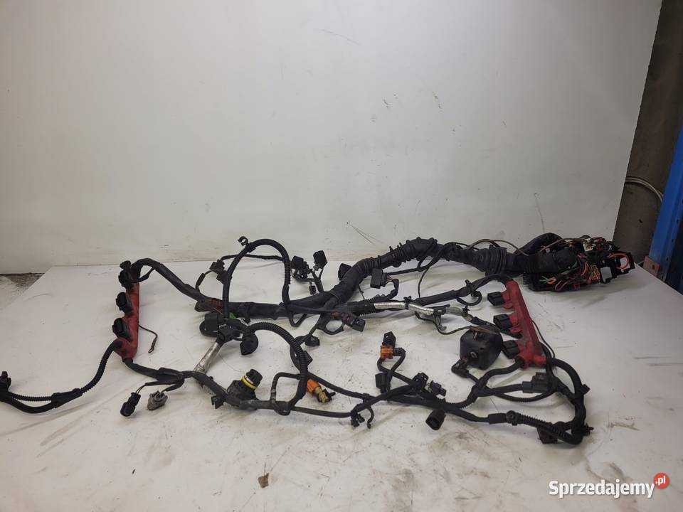 WIĄZKA SILNIKA AUDI A4 A5 Q5 30 TFSI 8K1971072NP Przystajń