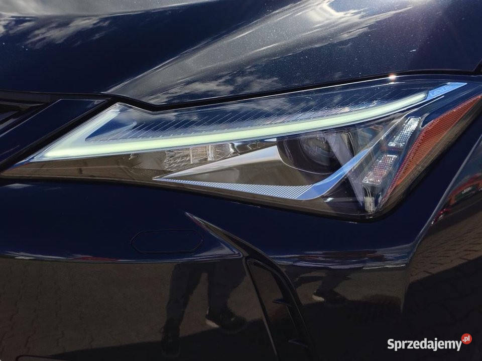 Lexus UX 2021r 20 Hybrid ASO FV23 Kamera Cofania wielkopolskie Poznań