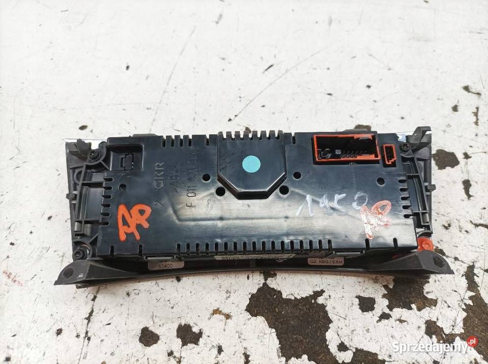 PANEL NAWIEWU 2038301885 MercedesBenz Cklasa II Panele sterowania, przełączniki