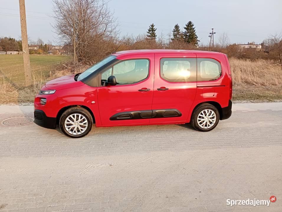 Citroen Berlingo 2019r 15 HDI 112 Navi czerwony Witaszyce
