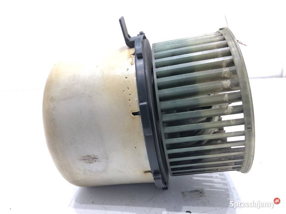 DMUCHAWA NAWIEWU AUDI A4 B8 WENTYLATOR