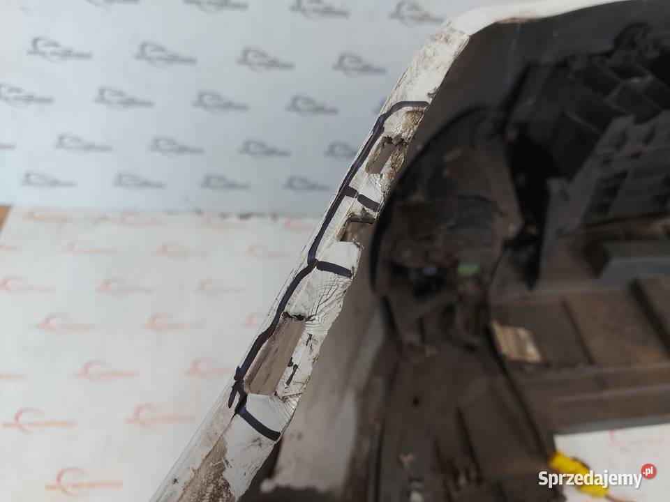 RENAULT CLIO III LIFT zderzak przód 8200799930 Kielce sprzedam