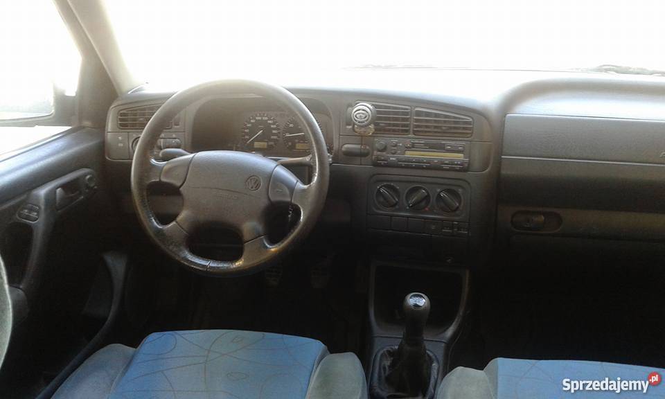 Golf III 18 GT 96r 5 drzwina życzenie LPG opłaty Puck sprzedam