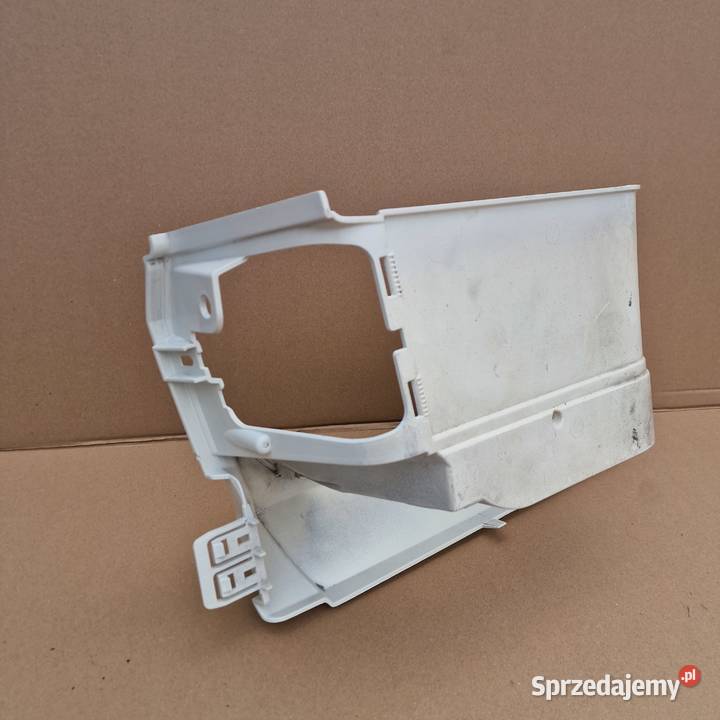 DAF XF106 STOPIEŃ WNĘKA PRAWA BIAŁA LAKIEROWANY Bieleń