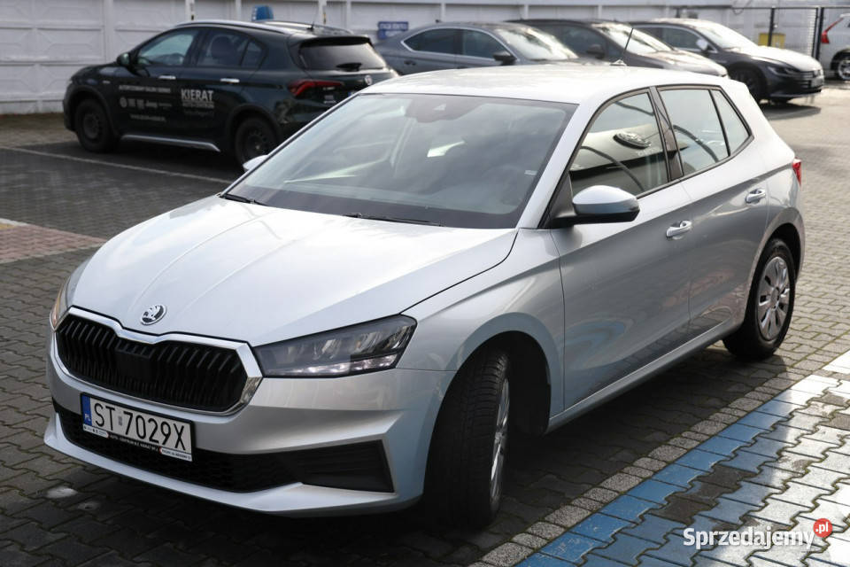 koda Fabia 10 MPI krajowy faktura VAT IV 2021 ASR (kontrola trakcji) Tychy