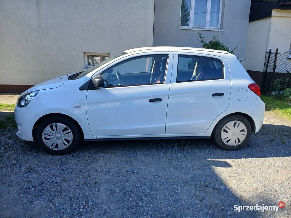 Mitsubishi Space Star 10 B 2015 garażowany na gniazdo AUX