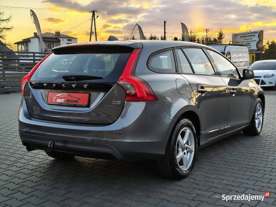 Volvo V60 20Diesel 2016r Stan Dwa kpl kół
