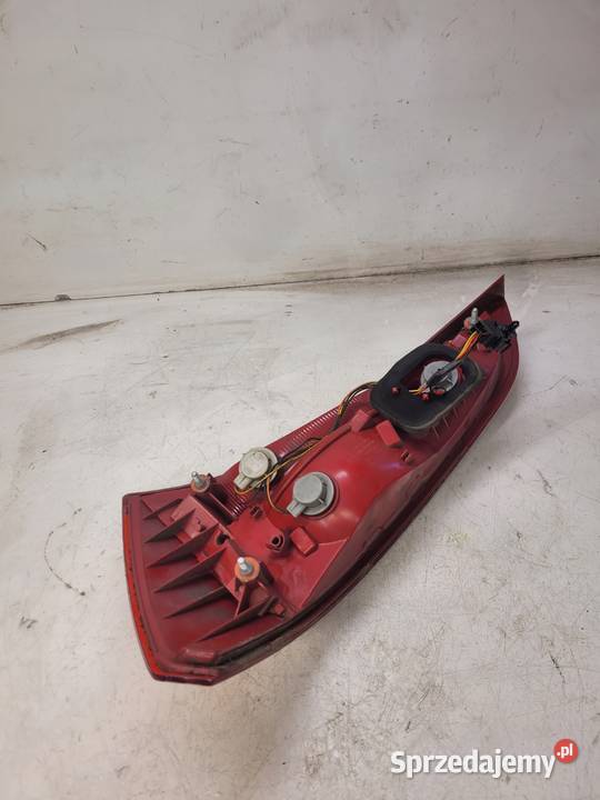 LAMPA LEWY TYŁ AUDI Q5 8R 8R0945093 ORYGINAŁ osobowe Przystajń