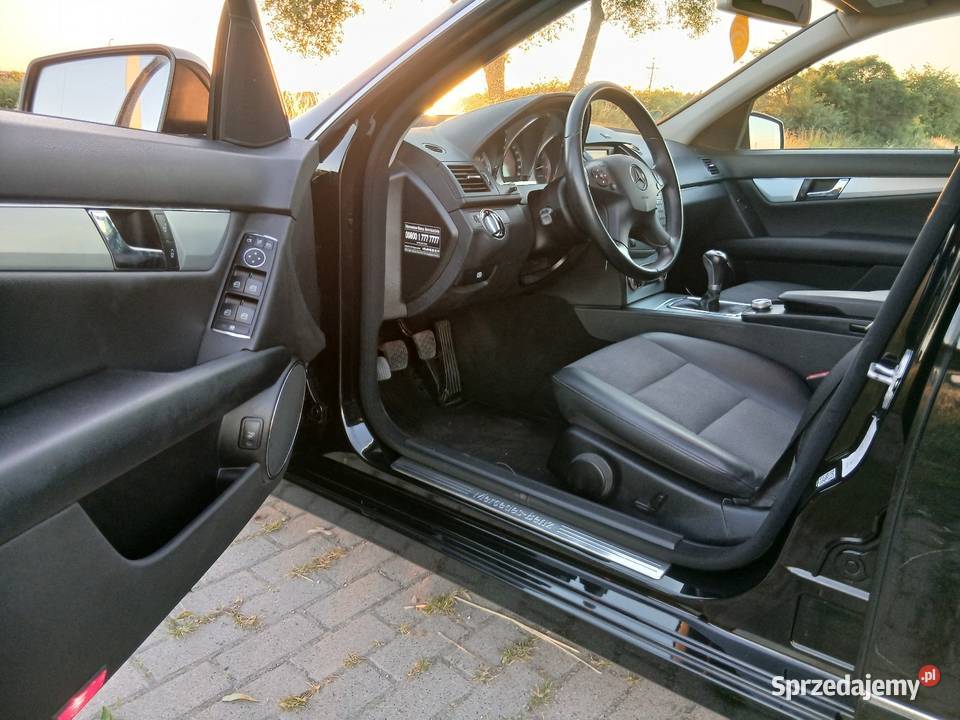 Mercedes C220 Avantgarde Czarny Bezwypadkowy z Klasa C Gołuchów