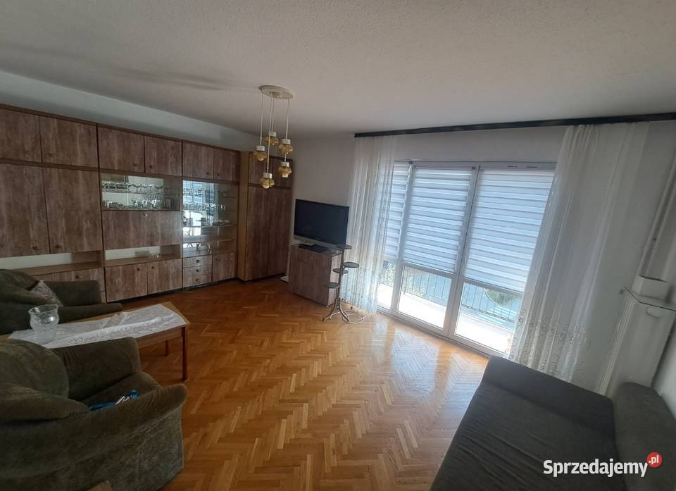 Przestronne mieszkanie 66m 2 z balkonem sprzedam
